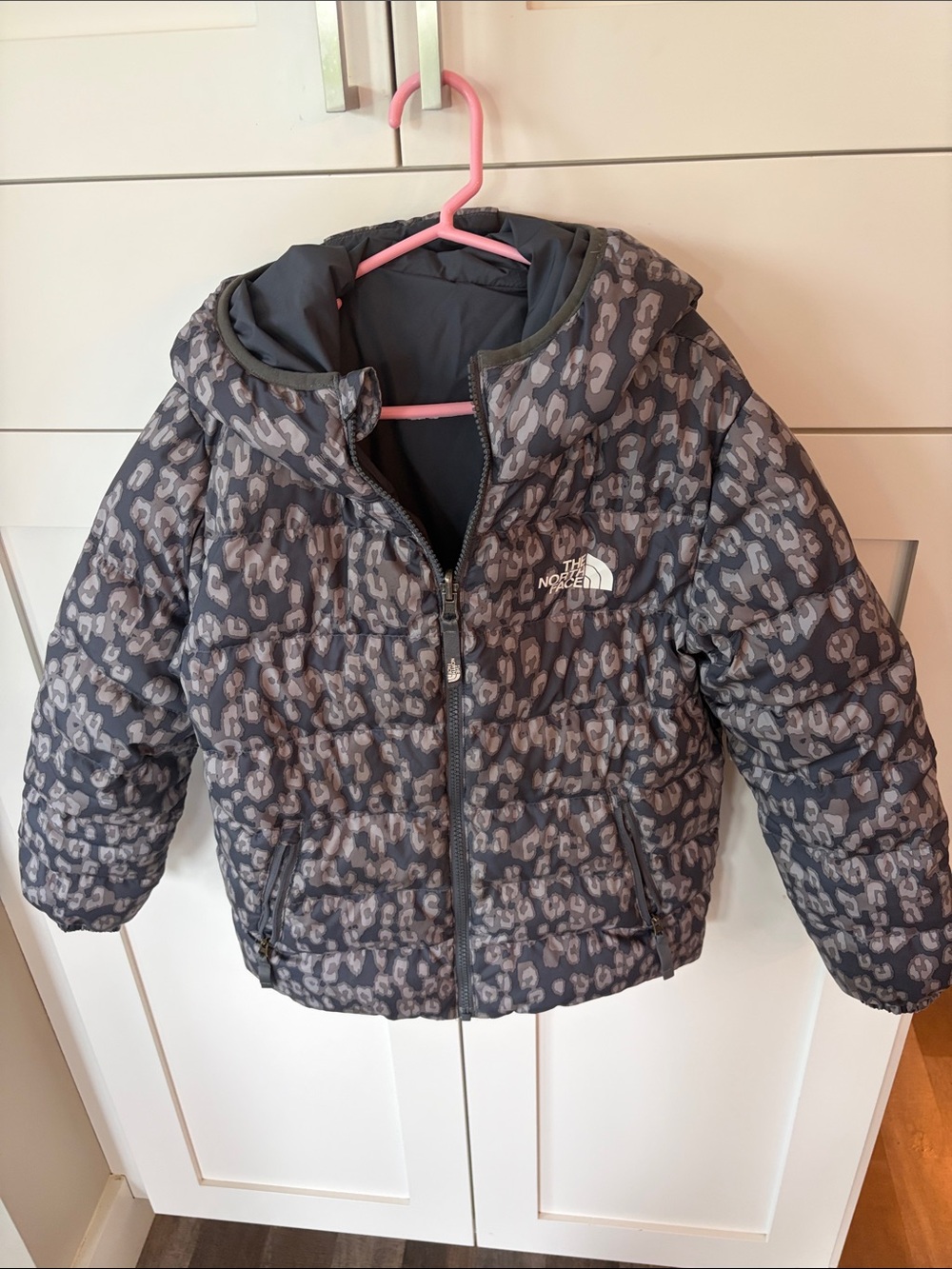 The North Face Girls' Charcoal Leopard-Print Puffer Jacket